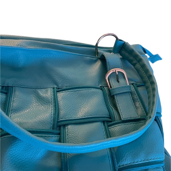 Beautiful Turquoise Shoulder Bag - None Branded. Has a broken zipper inside. - Picture 5 of 6
